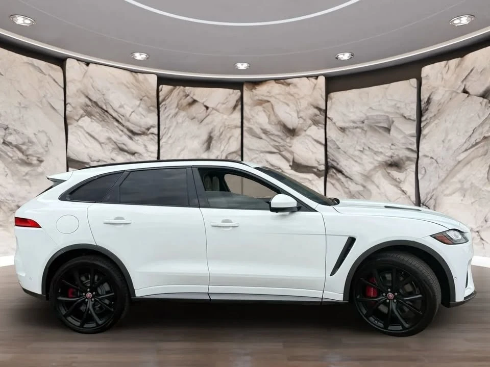 2020 Jaguar F-Pace - Image 8 of 16