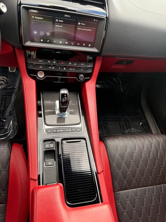 2020 Jaguar F-Pace SVR - Image 7 of 16