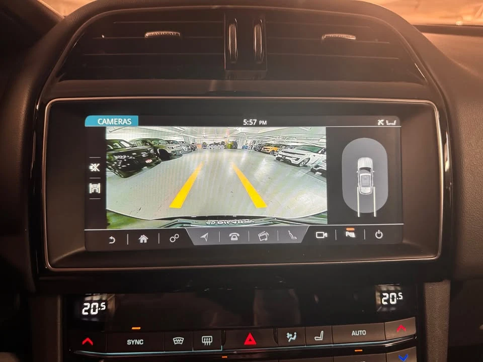 2020 Jaguar F-Pace - Image 13 of 16