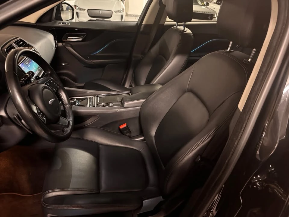 2020 Jaguar F-Pace - Image 9 of 16
