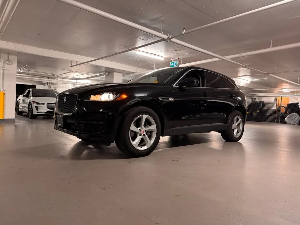2020 Jaguar F-Pace - Image 7 of 16