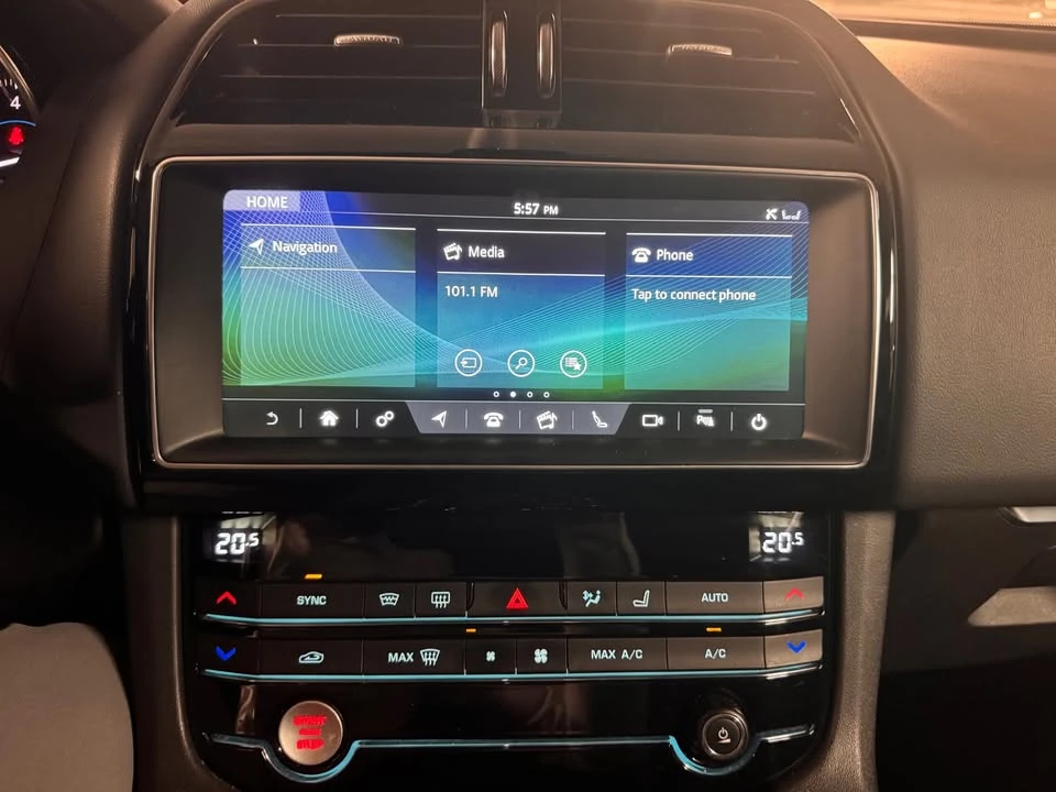 2020 Jaguar F-Pace - Image 12 of 16