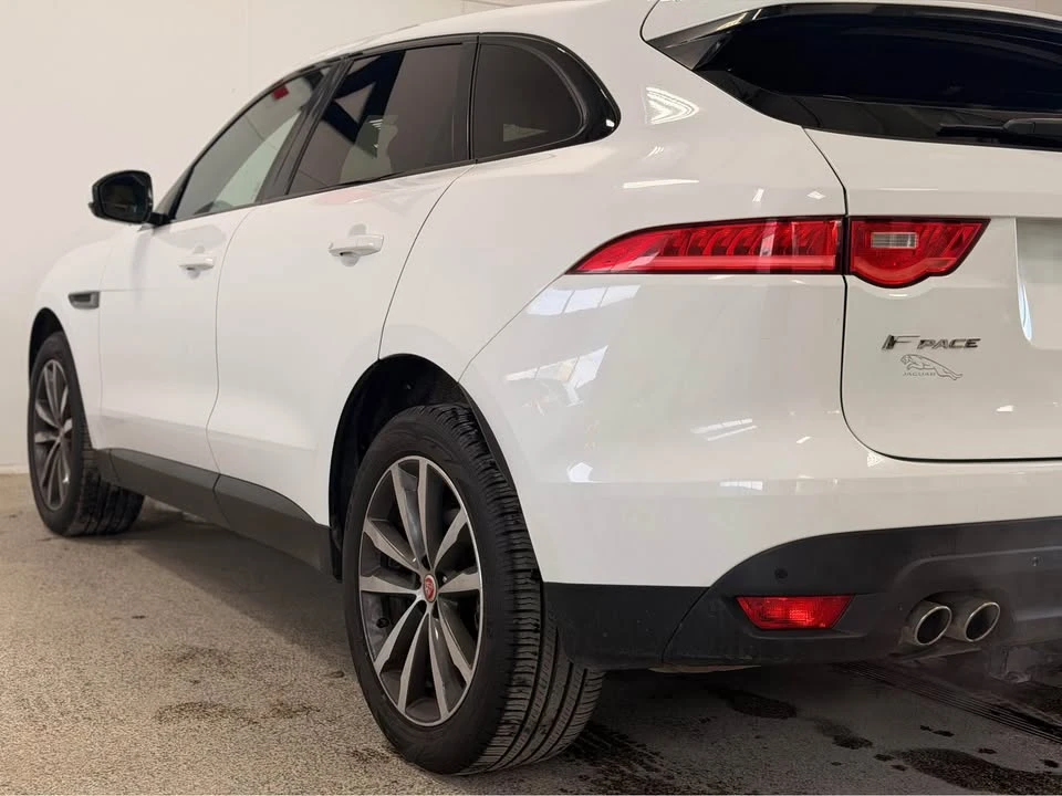2020 Jaguar F-Pace - Image 6 of 10