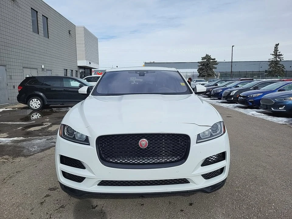2020 Jaguar F-Pace - Image 2 of 7