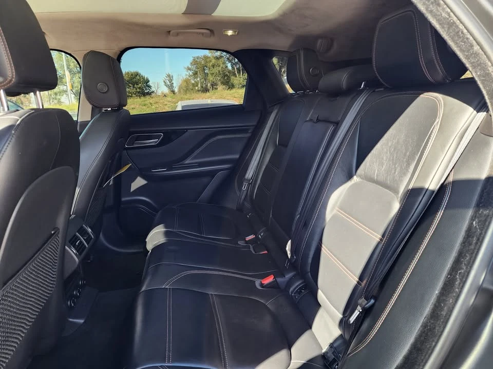 2020 Jaguar F-Pace - Image 6 of 16