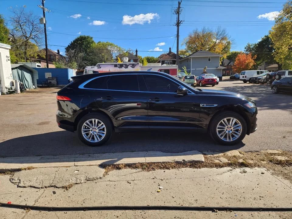 2020 Jaguar F-Pace - Image 3 of 16