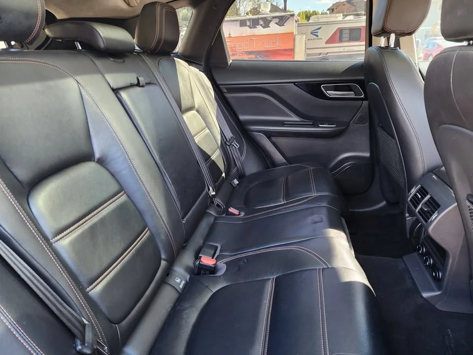 2020 Jaguar F-Pace - Image 9 of 16