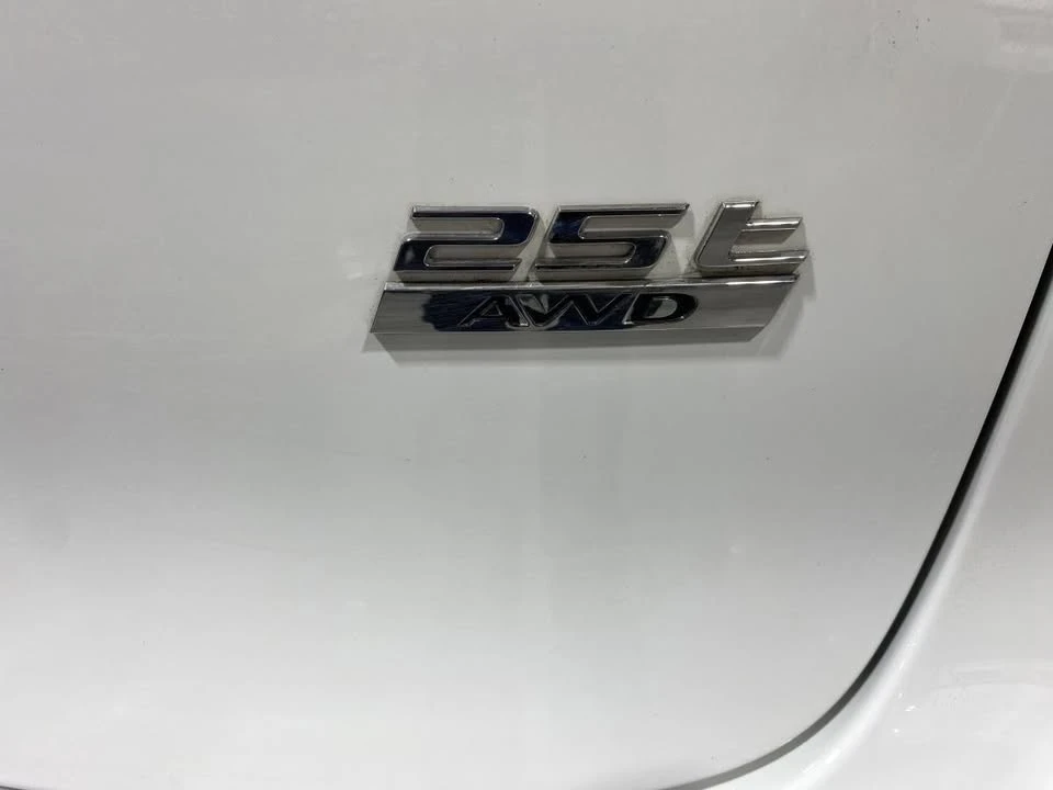 2020 Jaguar F-Pace - Image 7 of 19