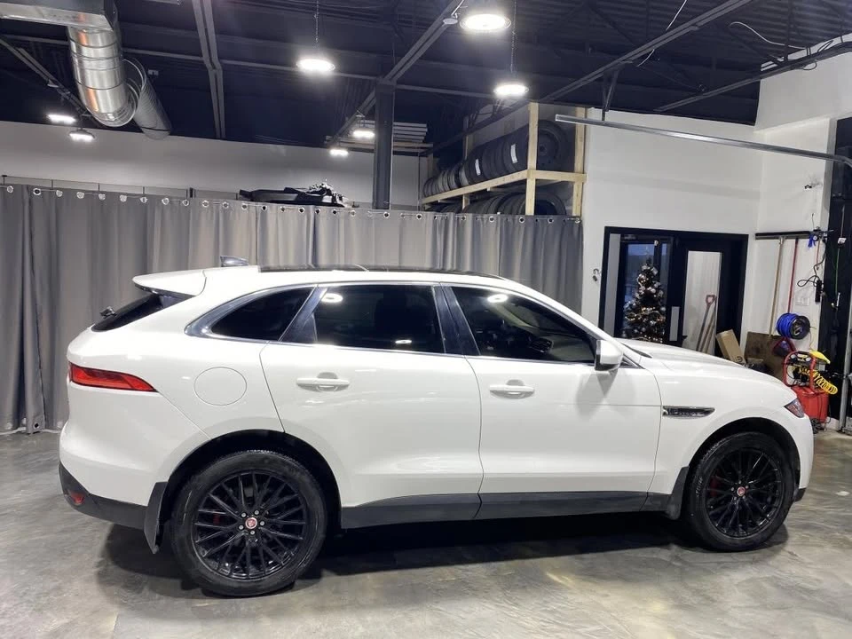 2020 Jaguar F-Pace - Image 5 of 19