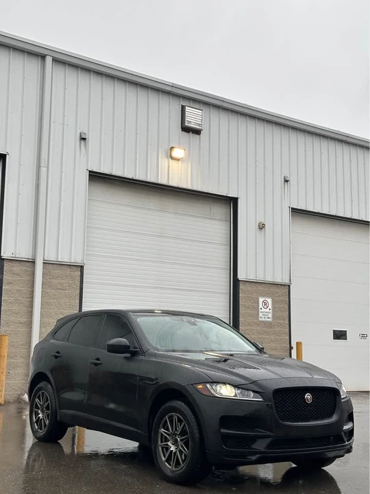 2020 Jaguar F-Pace - Image 2 of 7