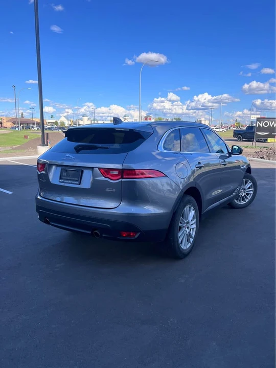 2020 Jaguar F-Pace - Image 3 of 12