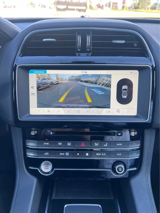 2020 Jaguar F-Pace - Image 11 of 12