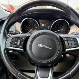 2020 Jaguar F-Pace - Image 11 of 12