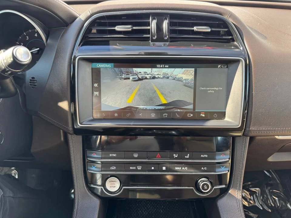 2020 Jaguar F-Pace - Image 11 of 19