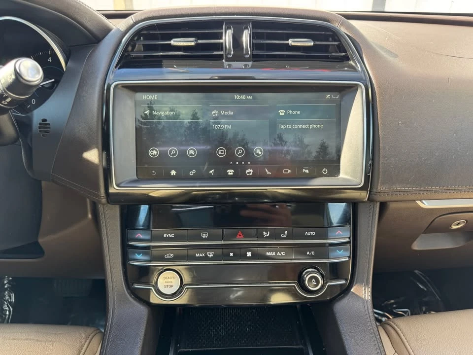 2020 Jaguar F-Pace - Image 10 of 19