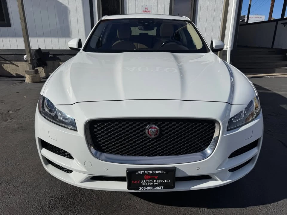 2020 Jaguar F-Pace - Image 3 of 19