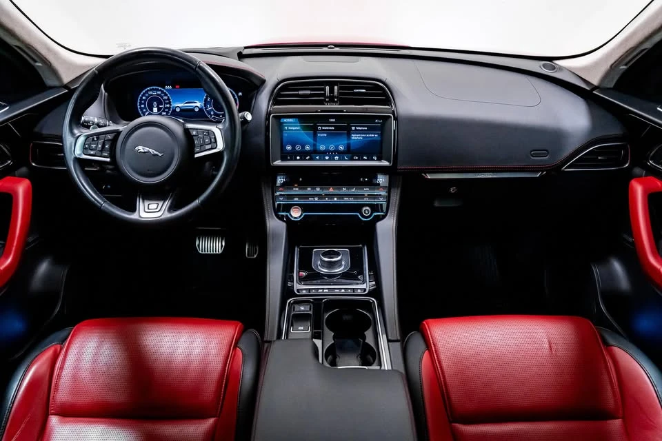 2020 Jaguar F-Pace - Image 2 of 20