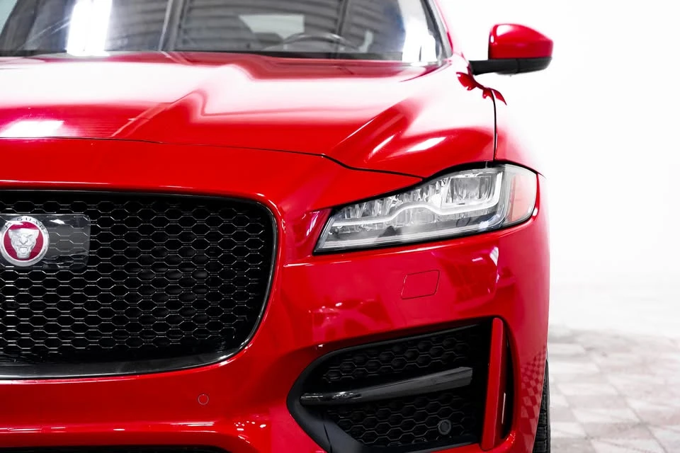 2020 Jaguar F-Pace - Image 13 of 20