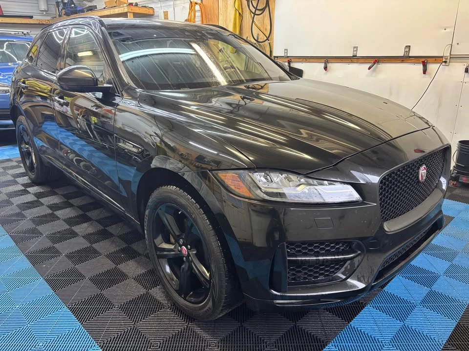 2020 Jaguar F-Pace - Image 9 of 11