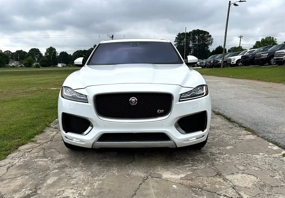 2020 Jaguar F-Pace - Image 2 of 20