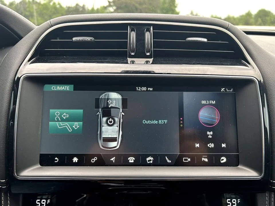 2020 Jaguar F-Pace - Image 18 of 20