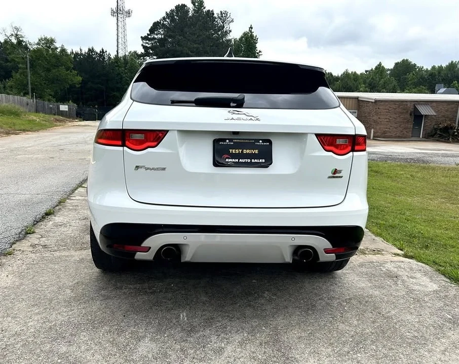 2020 Jaguar F-Pace - Image 9 of 20