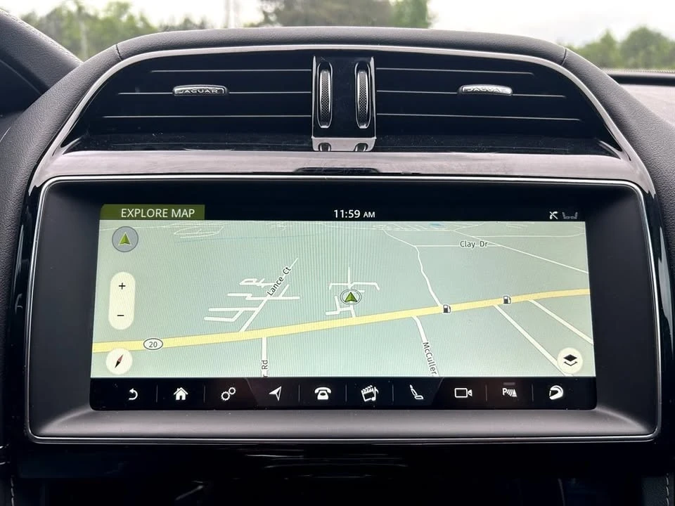 2020 Jaguar F-Pace - Image 16 of 20