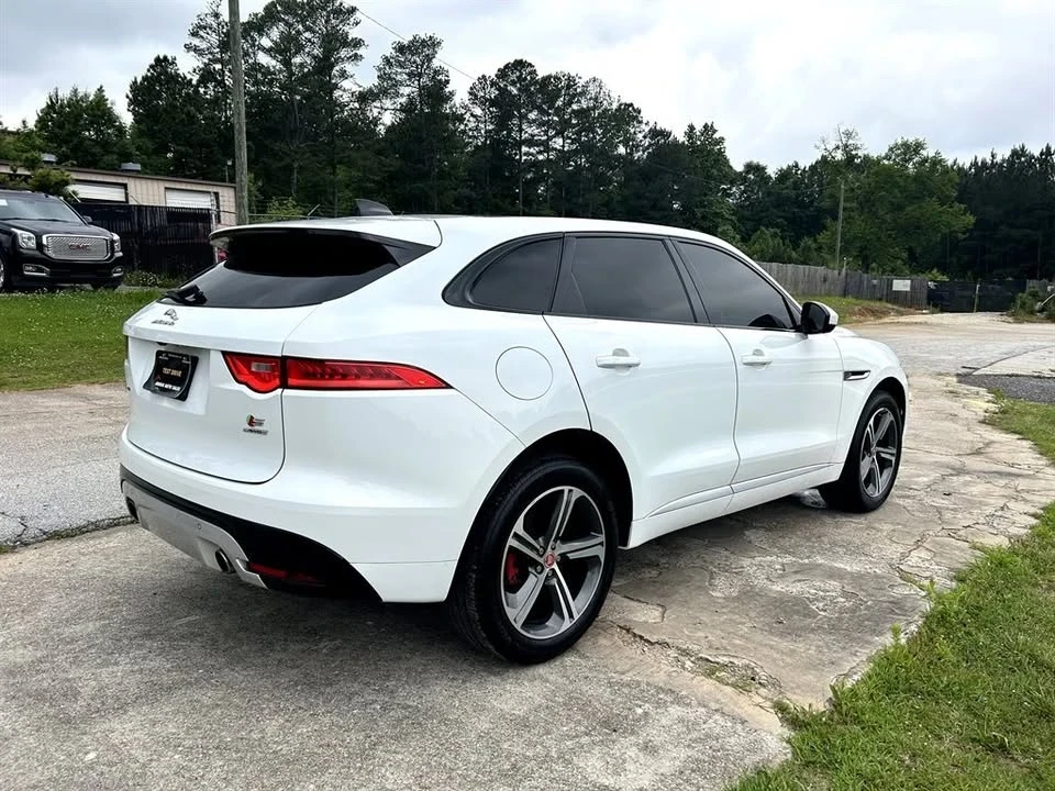 2020 Jaguar F-Pace - Image 8 of 20