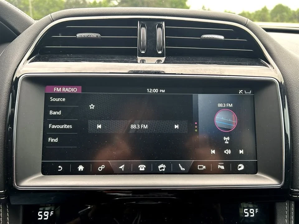 2020 Jaguar F-Pace - Image 19 of 20