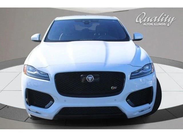 2020 Jaguar F-Pace - Image 3 of 18