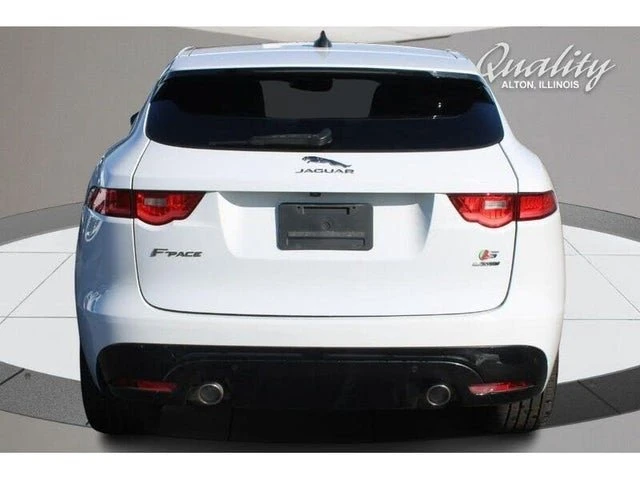 2020 Jaguar F-Pace - Image 5 of 18
