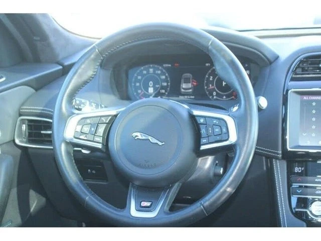 2020 Jaguar F-Pace - Image 14 of 18