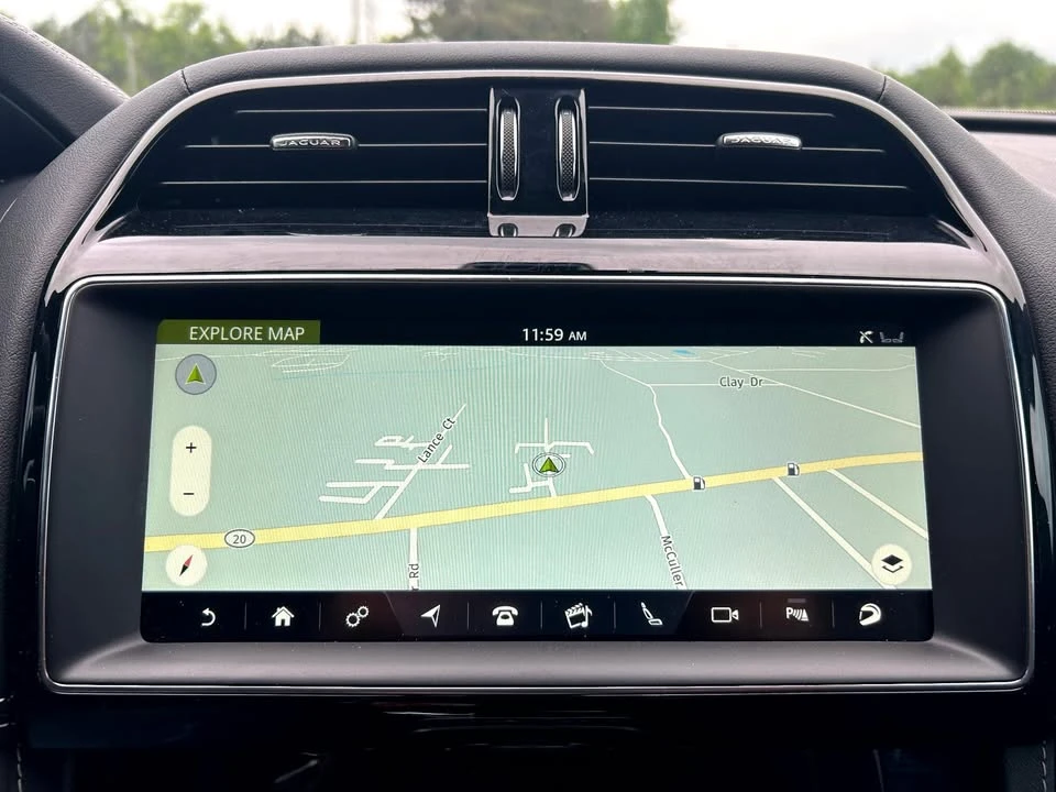 2020 Jaguar F-Pace - Image 14 of 20