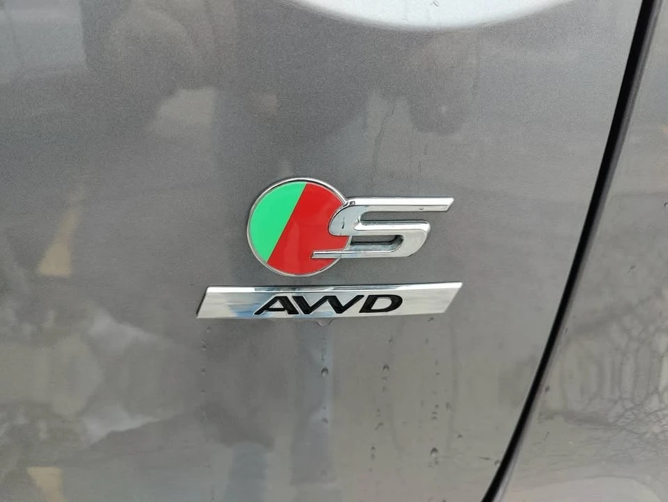 2020 Jaguar F-Pace - Image 5 of 17