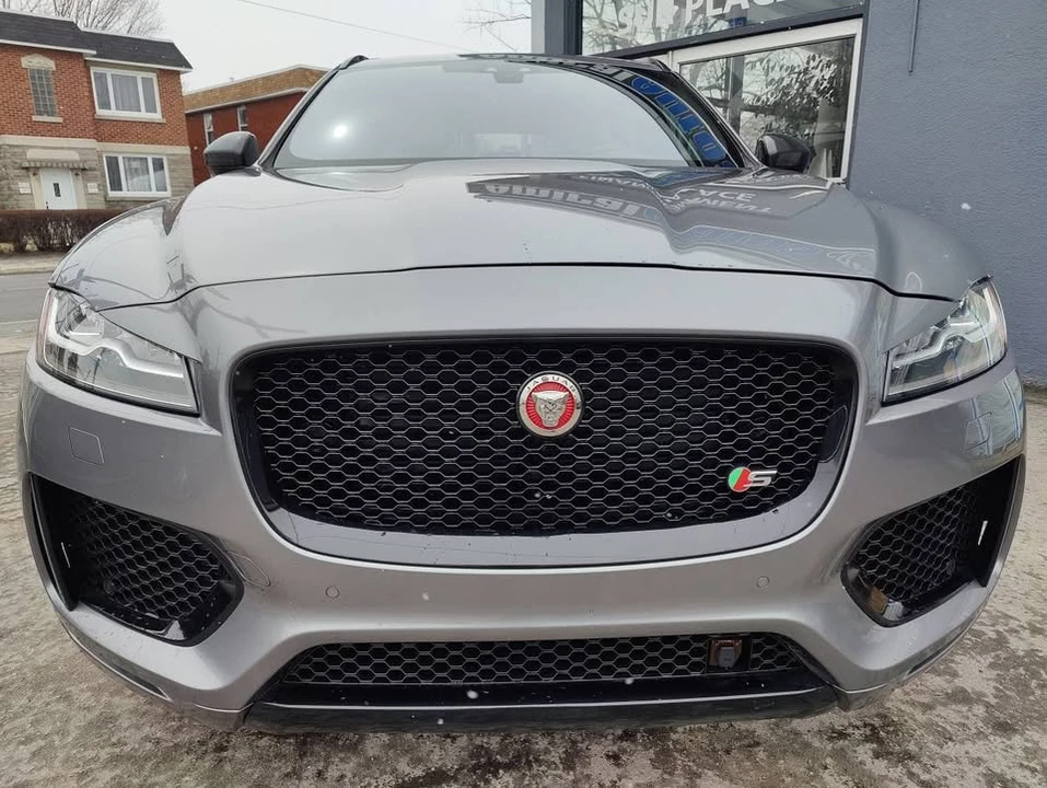 2020 Jaguar F-Pace - Image 7 of 17