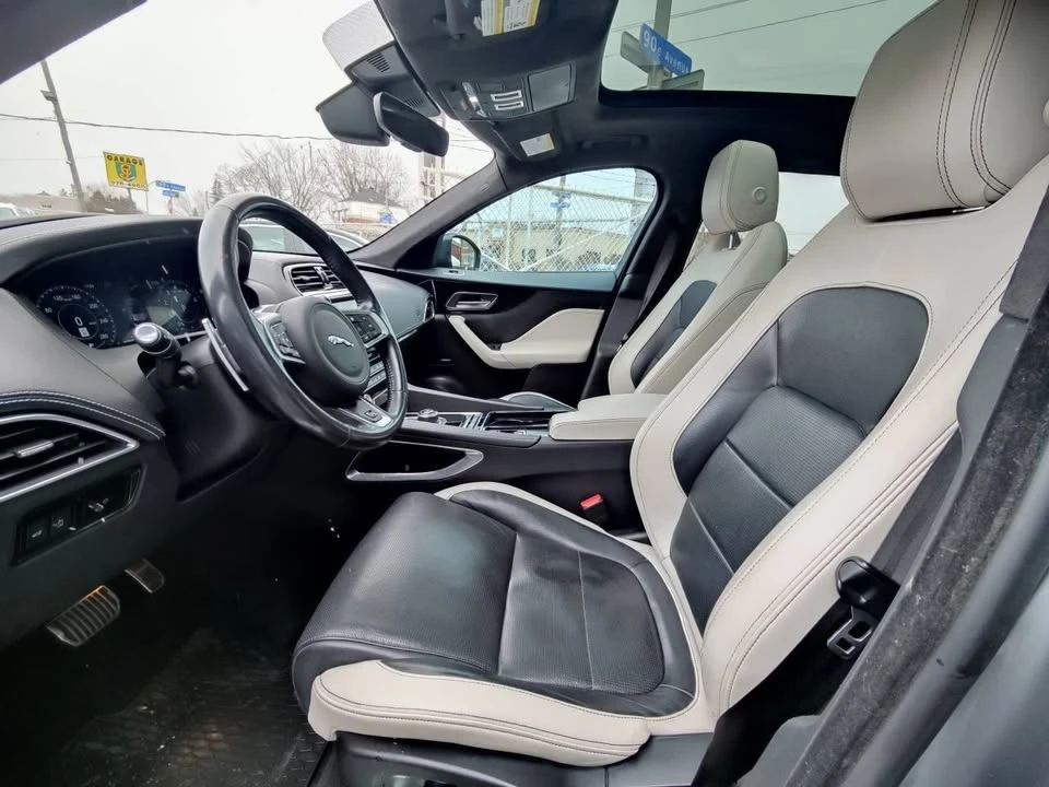 2020 Jaguar F-Pace - Image 9 of 17