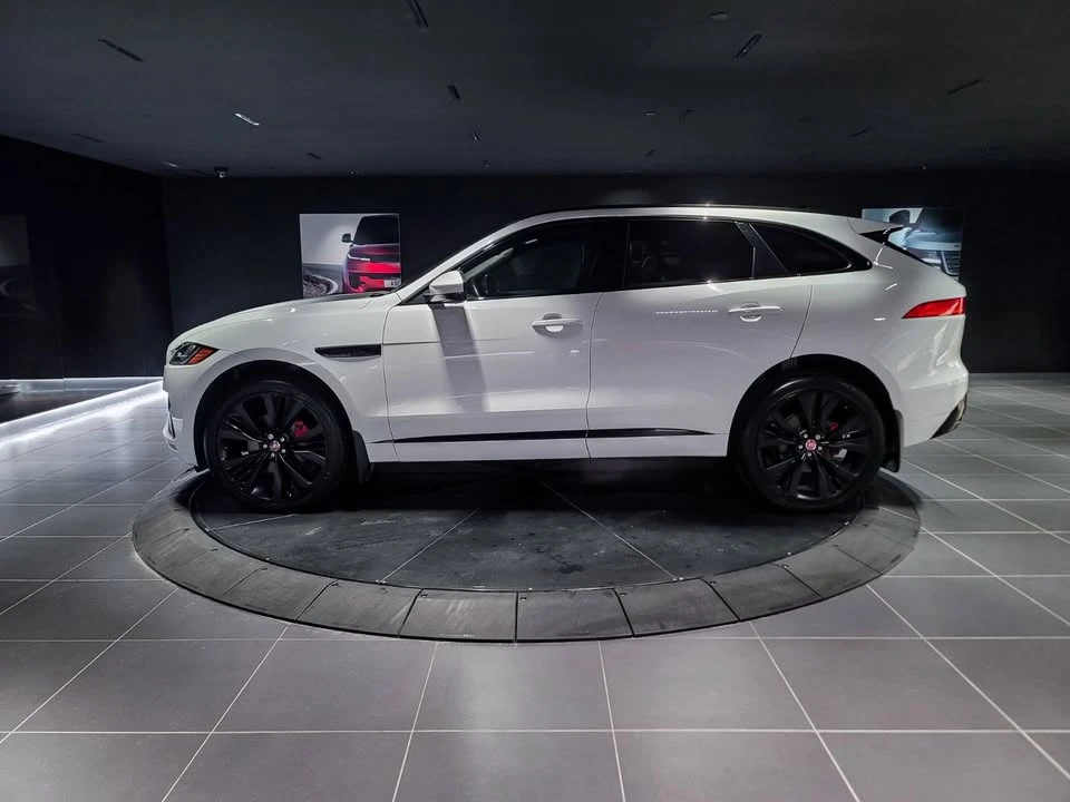 2020 Jaguar F-Pace - Image 4 of 16