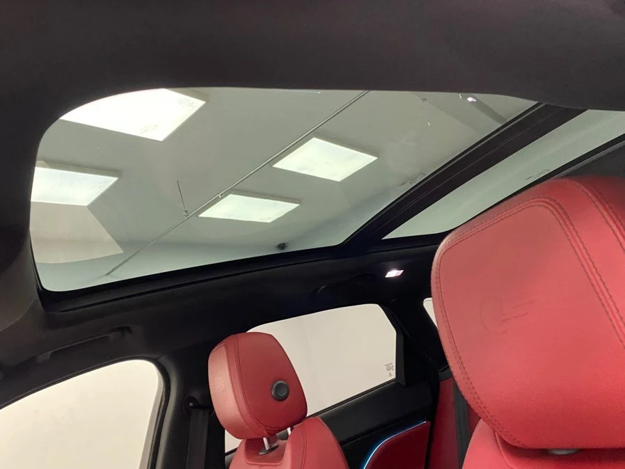 2020 Jaguar F-Pace - Image 11 of 19