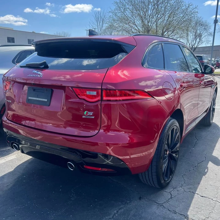 2020 Jaguar F-Pace - Image 3 of 17