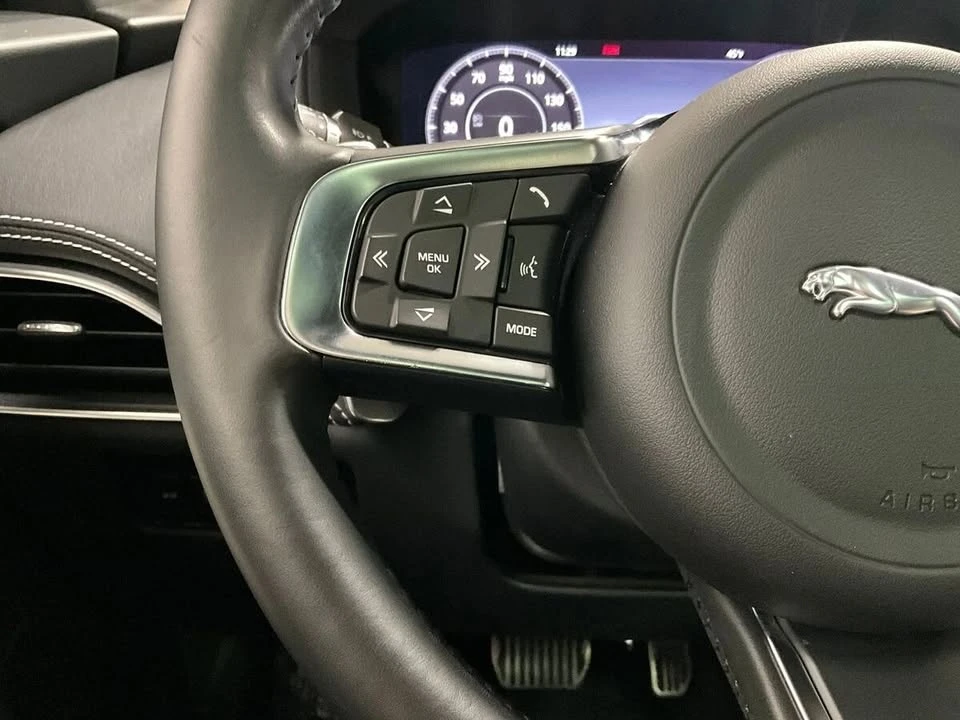 2020 Jaguar F-Pace - Image 8 of 15
