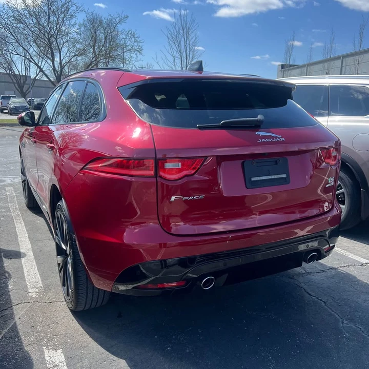 2020 Jaguar F-Pace - Image 4 of 17