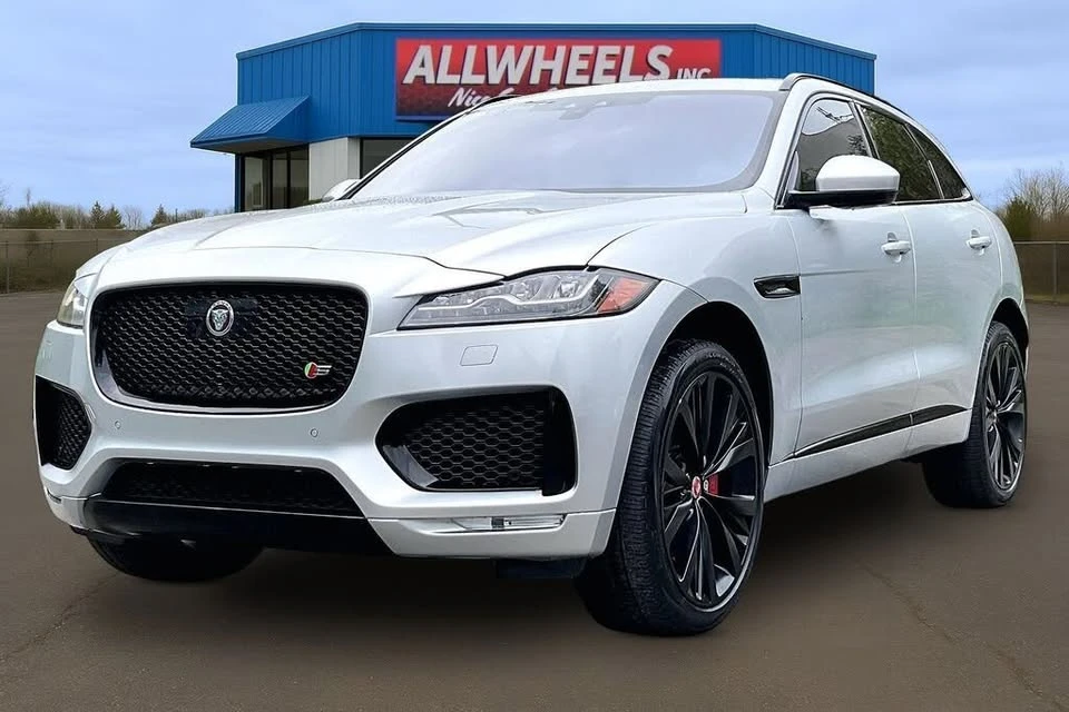 2020 Jaguar F-Pace - Image 10 of 20