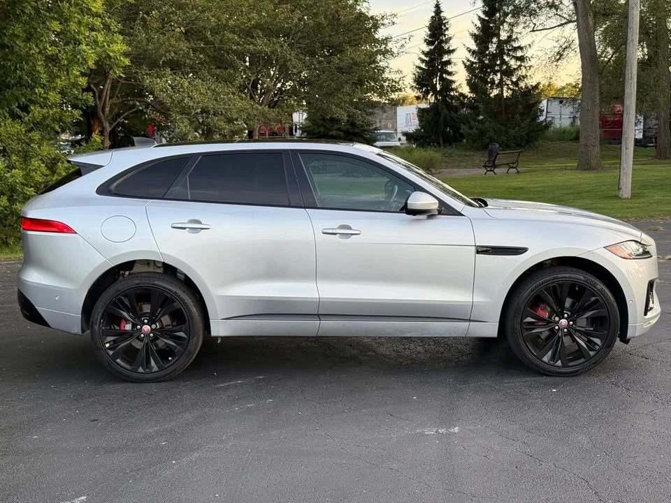 2020 Jaguar F-Pace - Image 7 of 20
