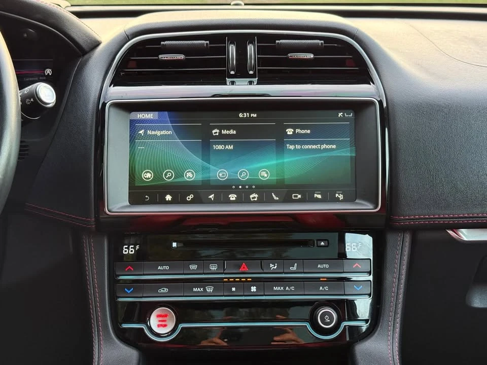 2020 Jaguar F-Pace - Image 17 of 20