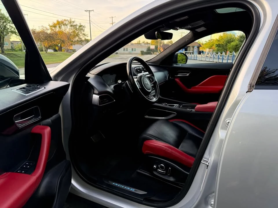 2020 Jaguar F-Pace - Image 18 of 20