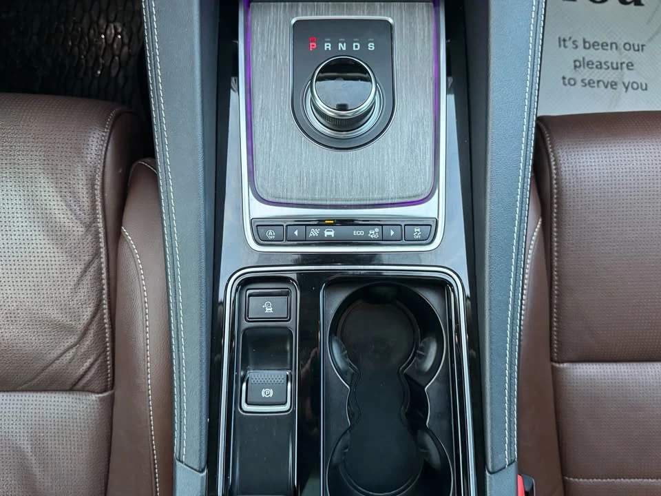 2020 Jaguar F-Pace - Image 11 of 16