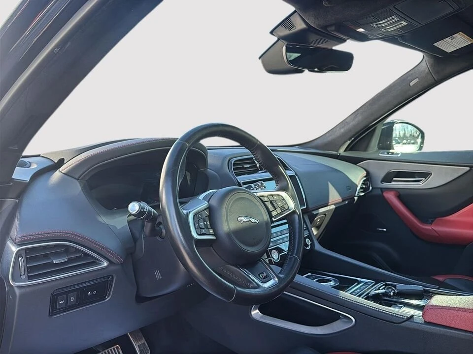 2020 Jaguar F-Pace - Image 13 of 20