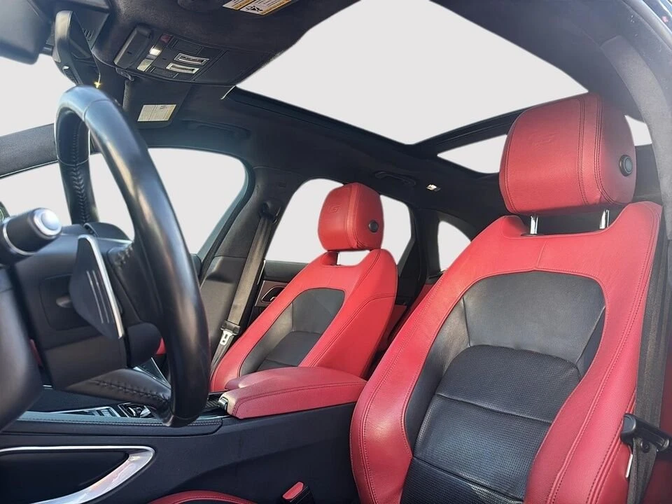 2020 Jaguar F-Pace - Image 15 of 20