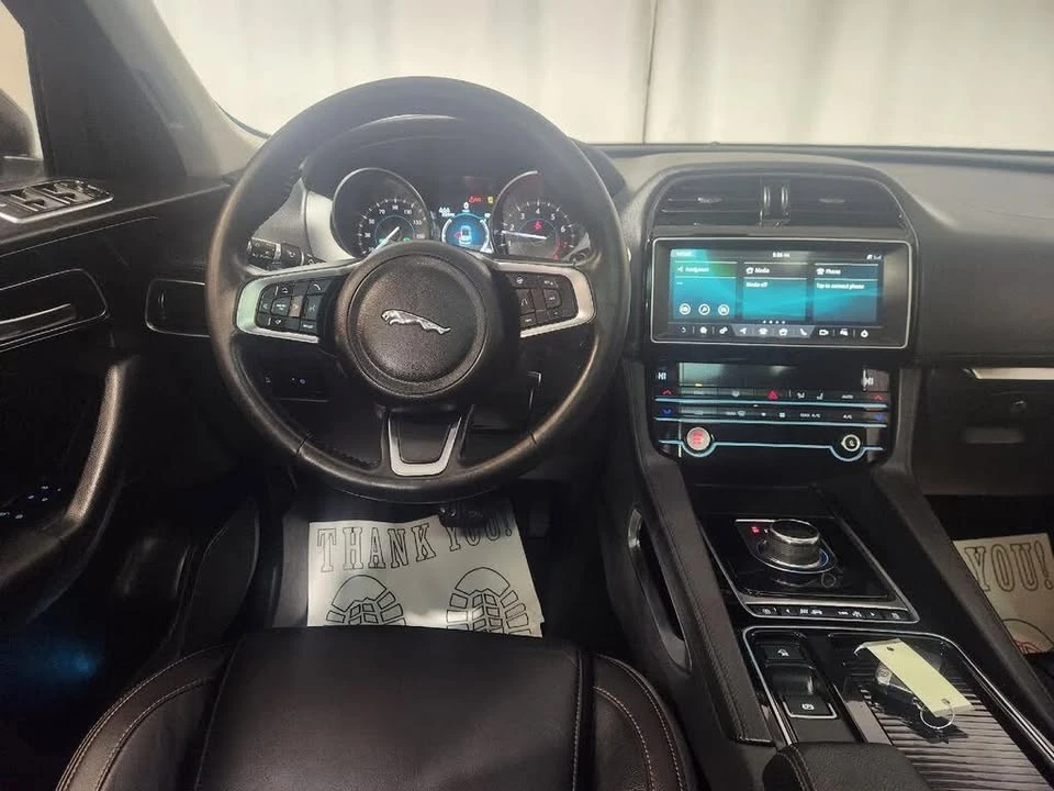 2020 Jaguar F-Pace - Image 17 of 19