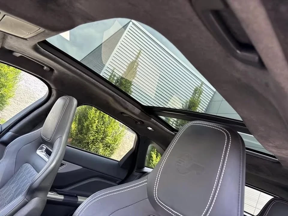 2020 Jaguar F-Pace SVR - Image 13 of 16